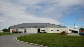 Promotech KM w nowej siedzibie Przemysł, BIZNES - Łapski Promotech zakończył budowę nowego zakładu i rozpoczął przeprowadzkę. Pełną zdolność produkcyjną firma osiągnie w połowie sierpnia.