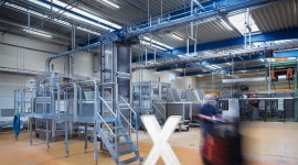 X-tremalnie odporne oprawy oświetleniowe Przemysł, BIZNES - Firma TRILUX Polska wprowadza na rynek linię X-range - wysokowydajne oprawy oświetleniowe przeznaczone do pracy w niesprzyjających warunkach. Nowe rozwiązania charakteryzują się odpornością na wilgoć, wysokie natężenie żrących gazów oraz wahania temperatur.