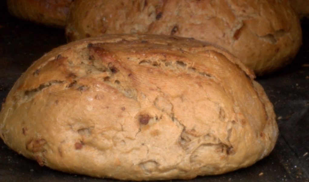 Co trzeci Polak wyrzuca żywność. Co najczęściej?