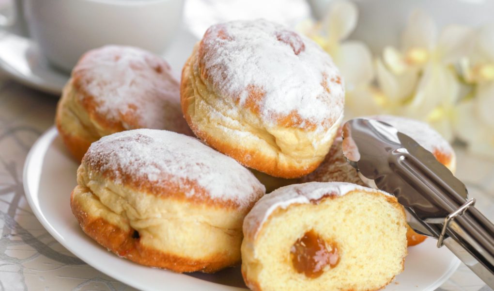 Tłusty czwartek i ostatki – Sposób na bakaliowego pączka