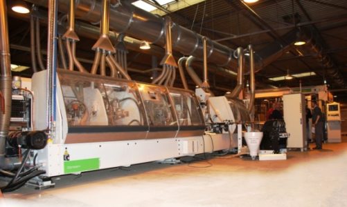 Teknika uzbroiła Helvetia Meble w kolejną linię technologiczną