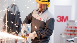 Znamy już wszystkich finalistów drugiej edycji zawodów „Starcie Szlifierzy”! Przemysł, BIZNES - W 3 miastach do rywalizacji stanęło ponad 150 zawodników z całej Polski. Najlepszych 12 profesjonalistów z branży wyszlifowało sobie drogę do wielkiego finału, w którym już w przyszłym roku powalczą o wycieczkę do Stanów Zjednoczonych i tytuł Szlif Mistrza 3M.