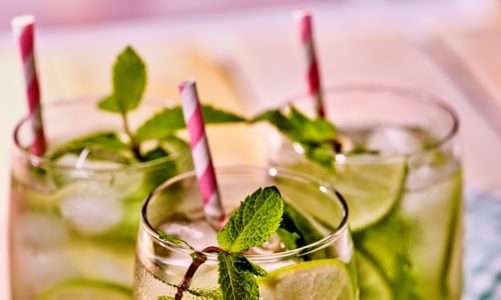 Andrzejkowe drinki z dodatkiem herbaty