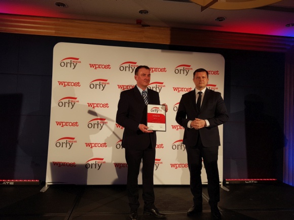 STEICO wybrane Orłem Tygodnika „Wprost” Przemysł, BIZNES - Do wielu prestiżowych wyróżnień otrzymanych przez firmę STEICO, producenta ekologicznego systemu budowlanego opartego na materiałach odnawialnych, dołączył tytuł Orła Tygodnika „Wprost”.