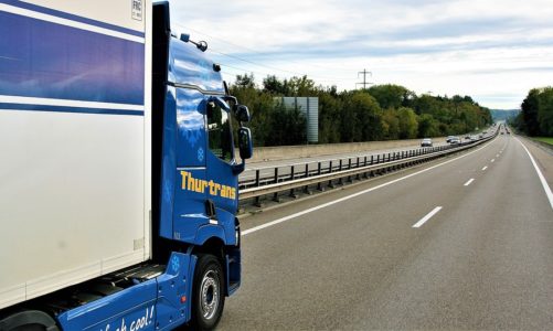 Co dręczy polską branżę transportową? – wyniki badania INELO