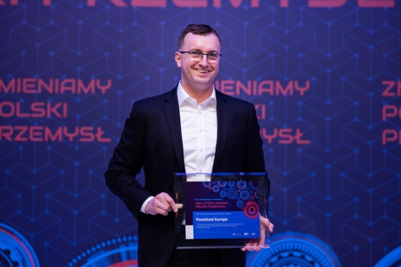 Panattoni Europe zmienia polski przemysł - nagroda PTWP SA Przemysł, BIZNES - Robert Dobrzycki, Chief Executive Officer Europe (CEO) Panattoni Europe, laureatem honorowej nagrody „Tego, który zmienia polski przemysł”.