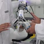 L'Oréal automatyzuje centrum badań włosów z aplikacjami współpracującymi OnRobot