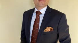 Nie tylko nieruchomości...w co opłaca się inwestować Polakom? Nieruchomości, BIZNES - Polacy przetrzymują w bankach coraz więcej gotówki, ale lokaty już od dawna nie są najatrakcyjniejszą formą pomnażania kapitału.